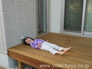 ウッドデッキ工事中　2