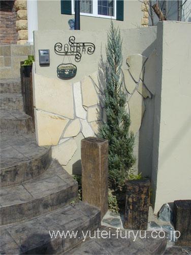 スタンプコンクリートの施工例 門まわり