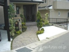 スタンプコンクリートのアプローチ