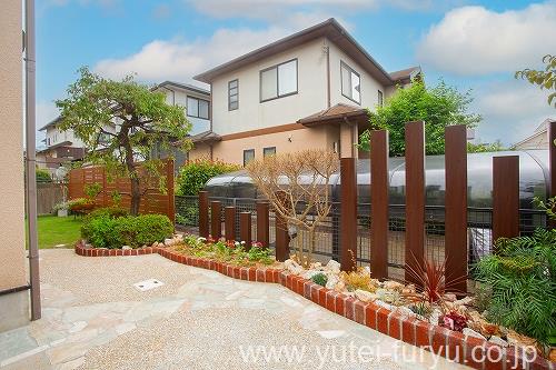 庭工事　角材の目隠し