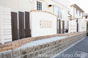 庭の目隠し