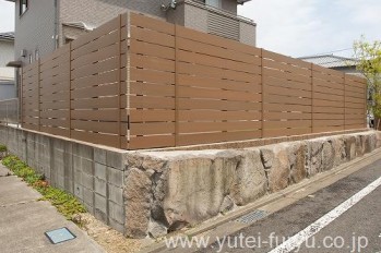 目隠しフェンス