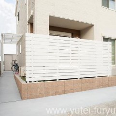 車庫拡張と目隠しフェンス