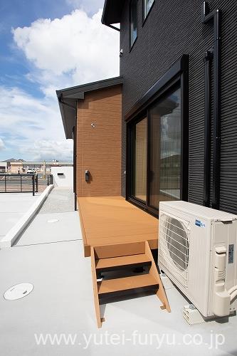 木樹脂デッキ リウッド