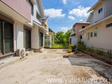 バイクガレージ施工前