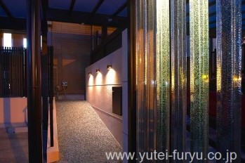 1433_4 ガラス角柱INGOT ライトアップ